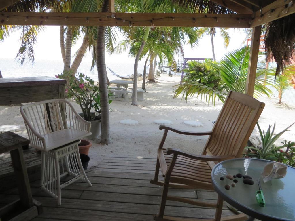 White Sands Inn Marathon Exterior photo