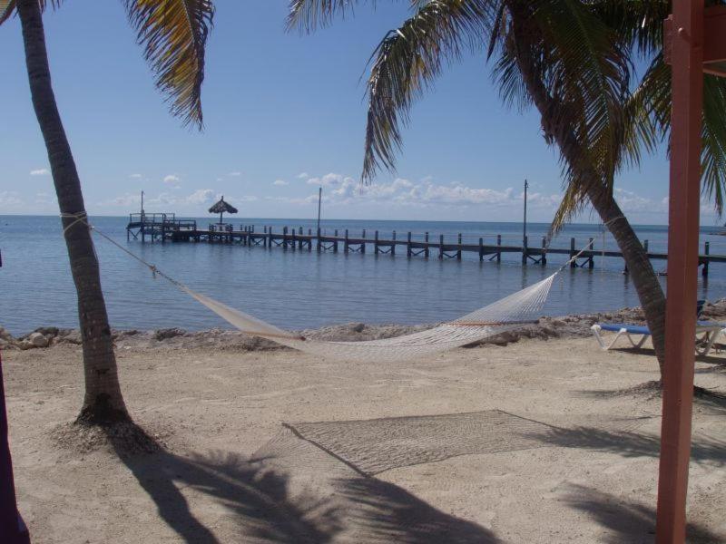White Sands Inn Marathon Exterior photo